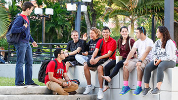MDC students gathered in a group on campus